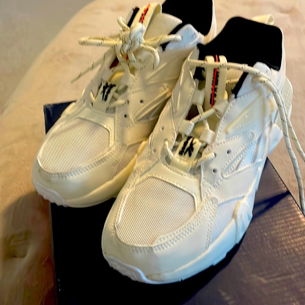Cream womens reebox